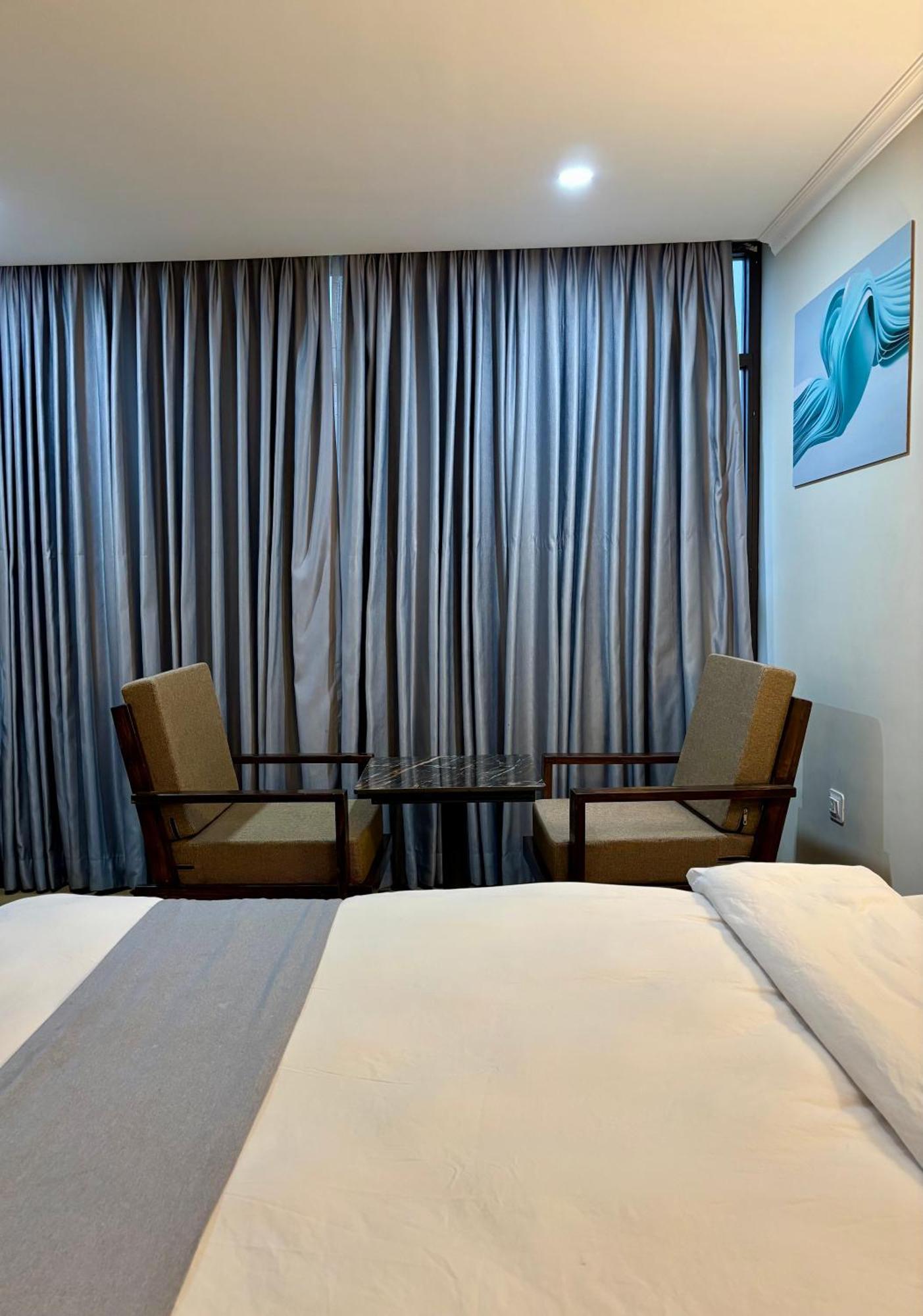Hotel Gulmohar Bharatpur  Exterior photo